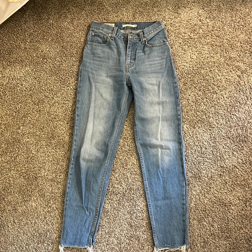Levi’s Mom Jean